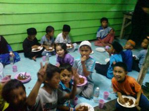 Ramadhan : Suasana More Di Kampung Ku 2